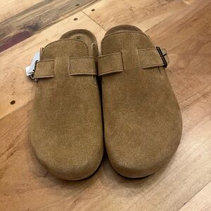 Women's Tan Suede Mules